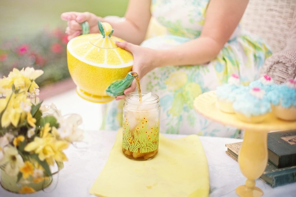 Lebih Baik Minum Kolagen Pagi atau Malam Hari? Lebih Baik Minum Kolagen Pagi atau Malam Hari?